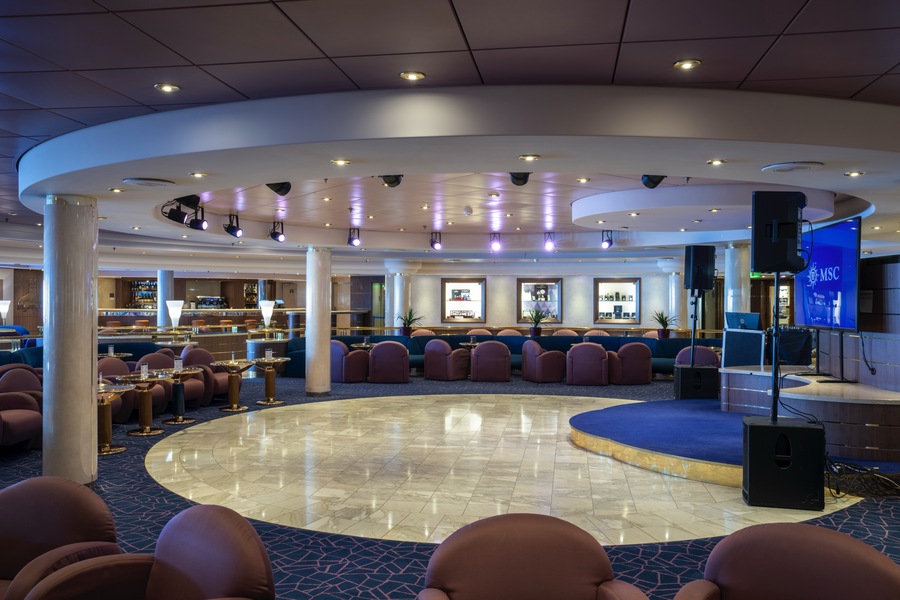 MSC Cruises MSC Opera Piazza di Spagna Lounge 4 ©MSC Rights - Ivan Sarfatti.jpg